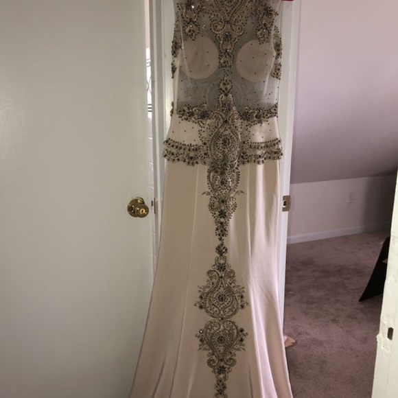 Elegant Dress Divine Princess Dress - Picture 4 of 8